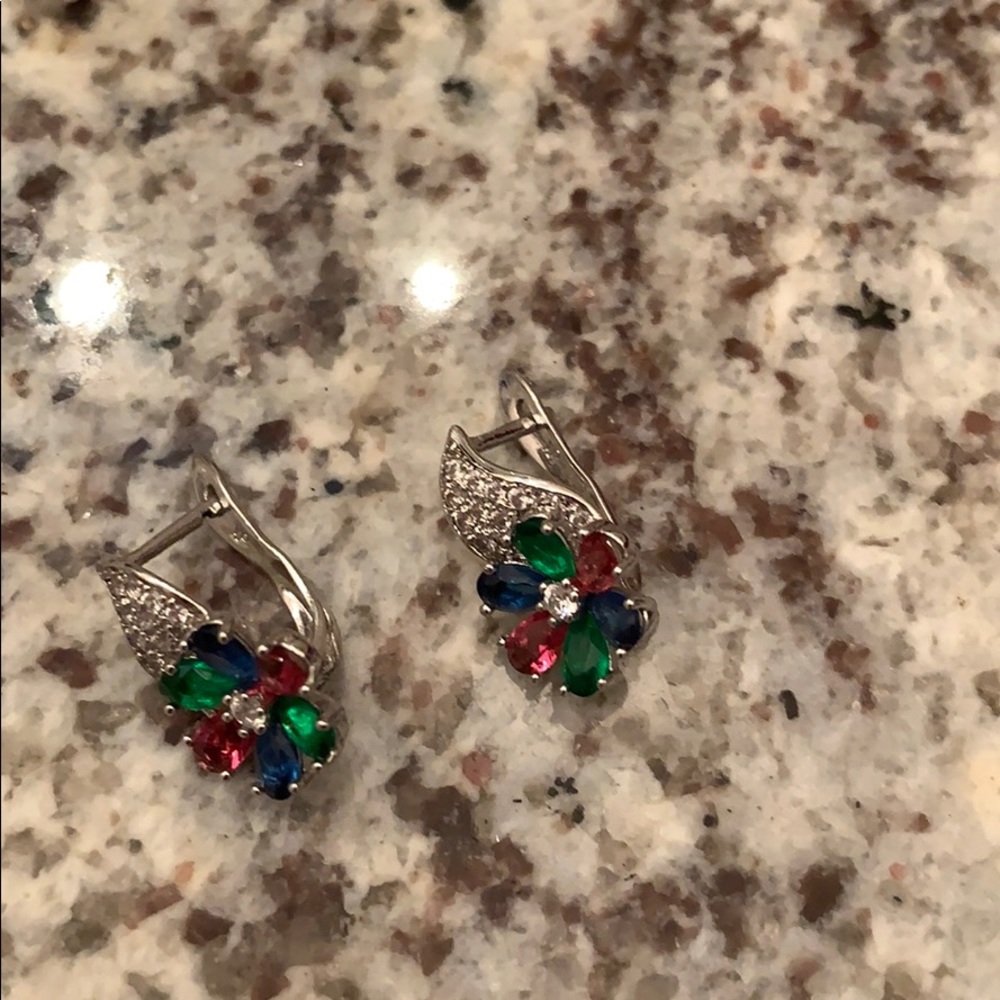 Beautiful and elegant earrings!
